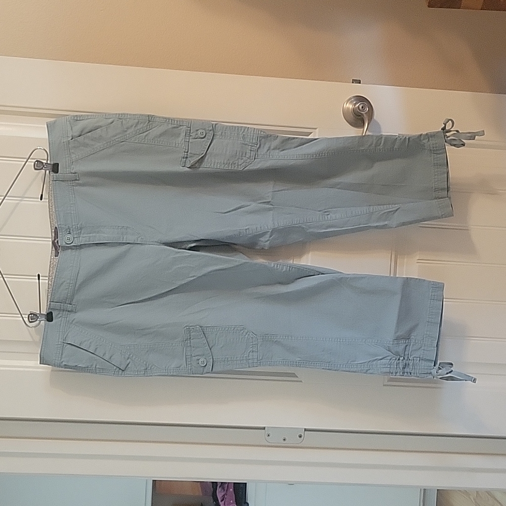 Eddie Bauer Capri Cargo Pants Size 18W Plus Size